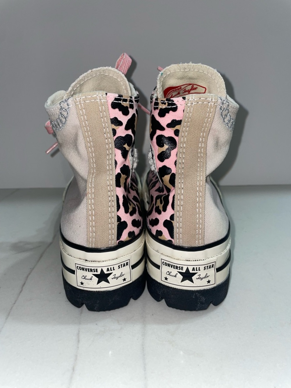 Converse Chuck Taylor All Star Cheetah Print High Top Sneakers Womens Size 6 - Picture 7 of 10